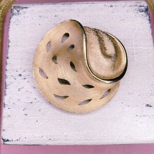 259u. Vintage Bronze Abstract Circle Brooch
